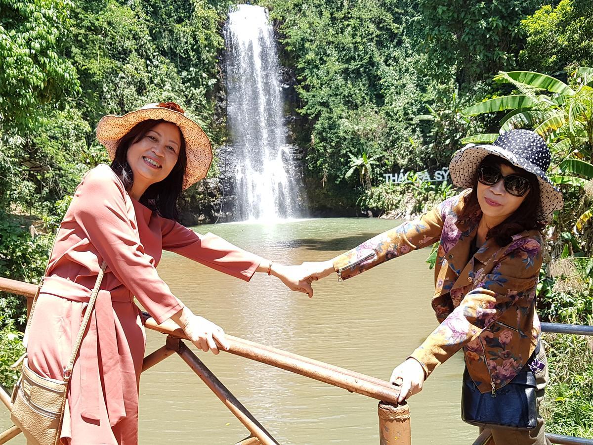 Bac Huong Hotel Kon Tum ภายนอก รูปภาพ