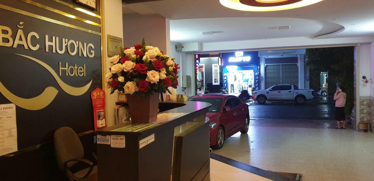 Bac Huong Hotel Kon Tum ภายนอก รูปภาพ